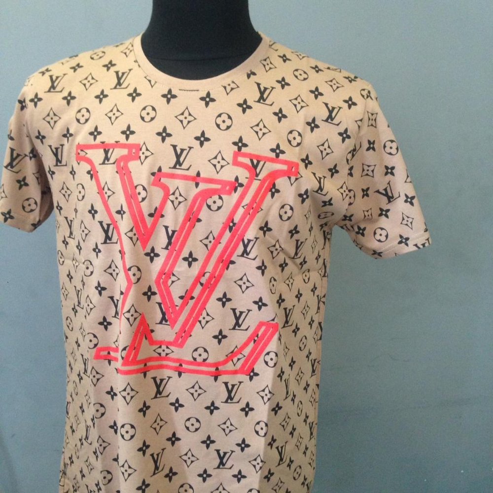 NEW LOUIS VUITTON T=SHIRT FAST SHIPPING